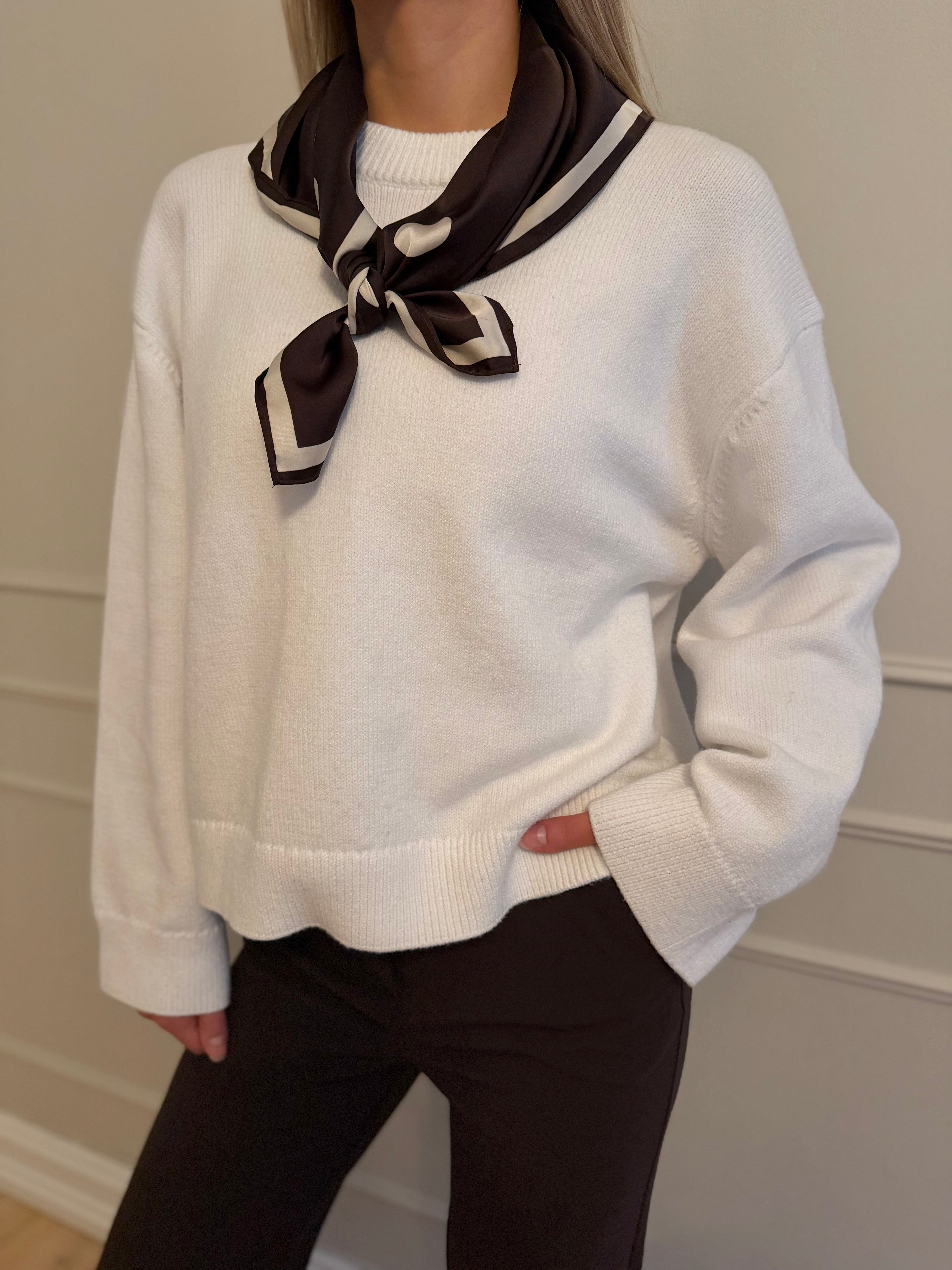 AWLAURA Pullover - Snow White